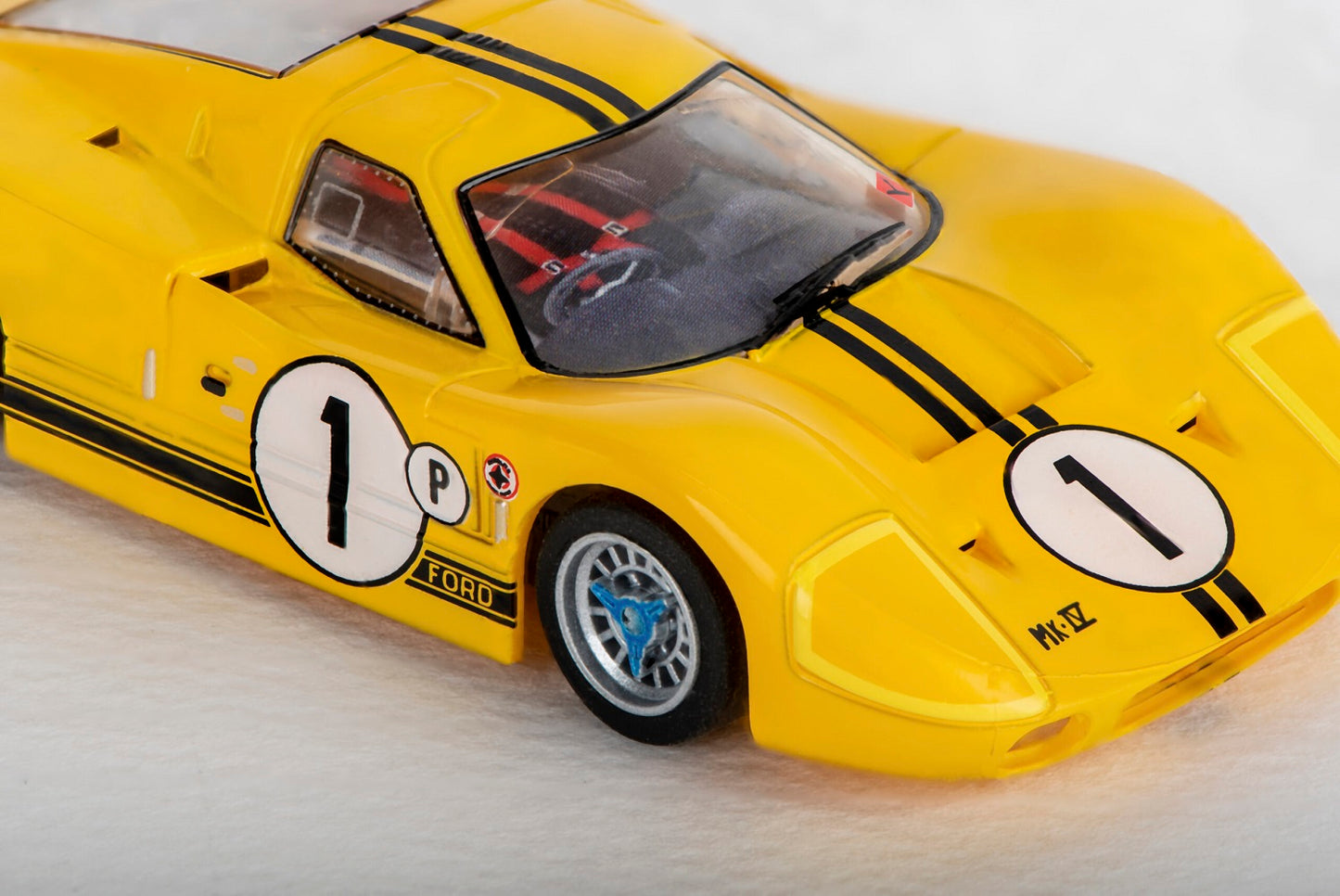 AFX Mega G+ 22025 Ford GT40 Mk IV No.1 Sebring - Yellow with Clear Windows - HO Scale Slot Car