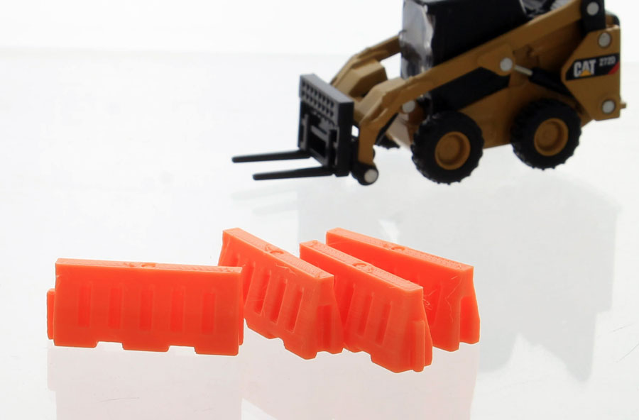 3D to Scale 64-102-OR - Plastic Safety Barriers (water filled style) - 4 pack orange - 1:64 Scale