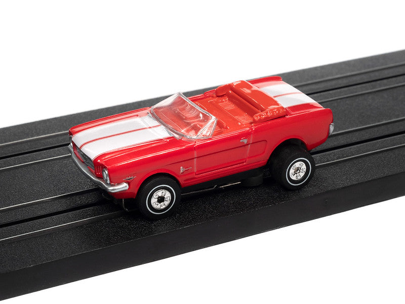 Auto World Thunderjet SC367 -3 R34 1965 FORD MUSTANG CONVERTIBLE (RED) HO Scale Slot Car