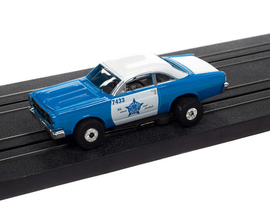 Auto World Thunderjet SC367 -4 R34 1967 FORD FAIRLANE CHICAGO POLICE DEPARTMENT HO Scale Slot Car