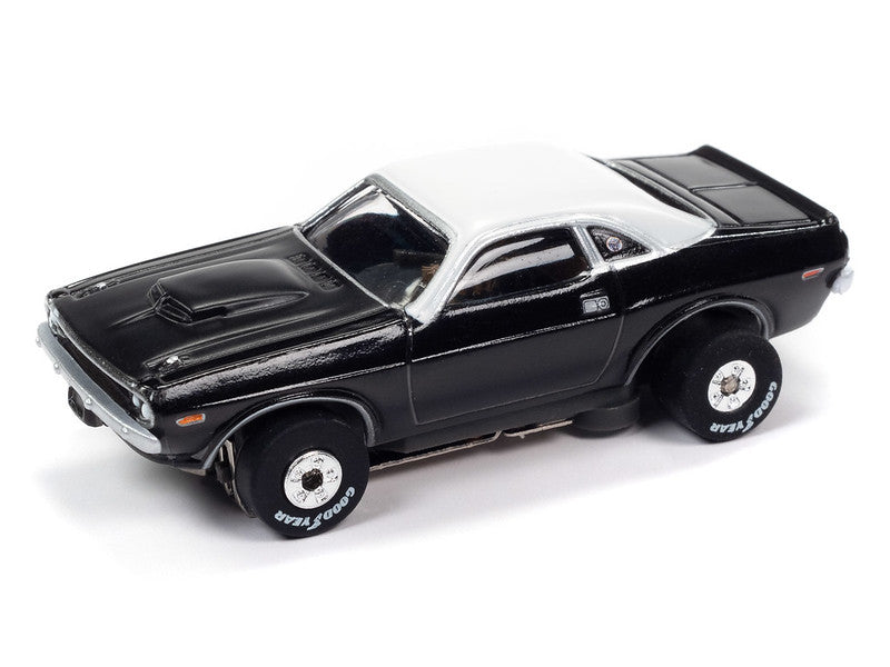 Auto World Thunderjet SC385 R3 MR. NORM'S GRAND SPAULDING DODGE - 1970 DODGE CHALLENGER T/A (BLACK) HO Scale Slot Car