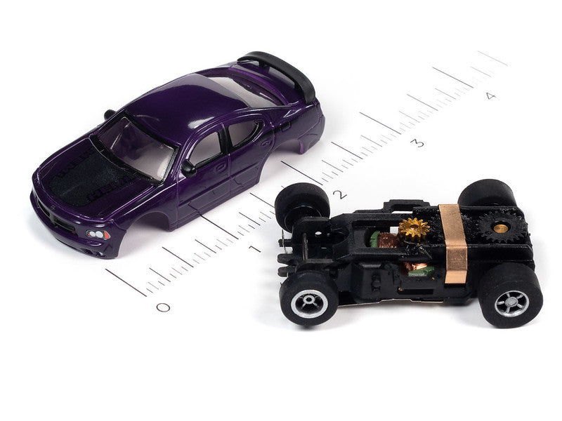 Auto World Xtraction SC384 R4 2007 DODGE CHARGER SRT8 (PLUM CRAZY PURPLE) HO Scale Slot Car