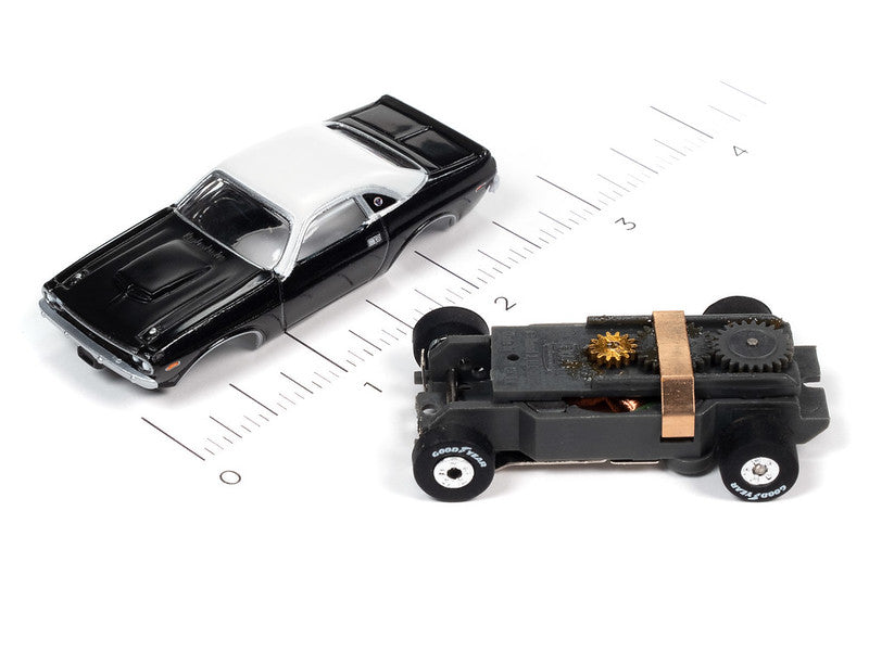 Auto World Thunderjet SC385 R3 MR. NORM'S GRAND SPAULDING DODGE - 1970 DODGE CHALLENGER T/A (BLACK) HO Scale Slot Car