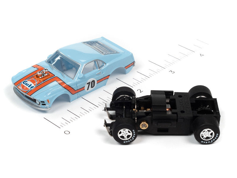 Auto World Super III SC383 R1 1970 FORD BOSS MUSTANG (GULF BLUE) HO Scale Slot Car