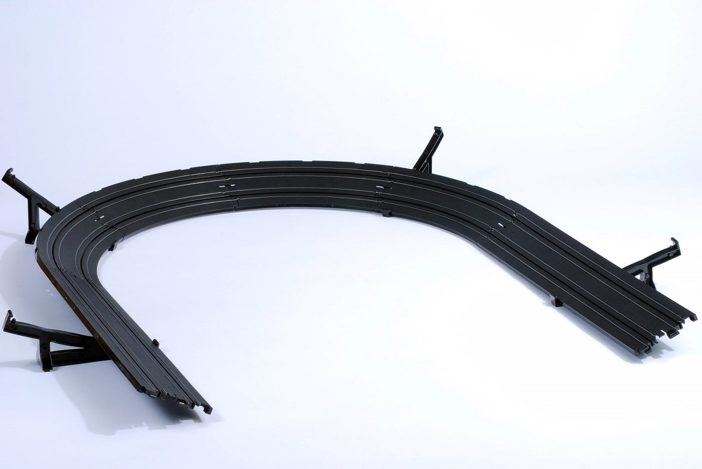 AFX Track 70625 12" Radius Banked Curve Track