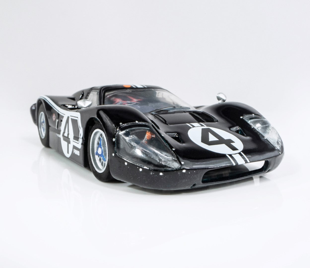 AFX Mega G+ 22048 Ford GT40 Mk IV #4 - HO Scale Slot Car