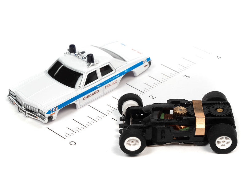 Auto World Xtraction SC372 -4 R36 Blues Brothers Chicago Police 1974 Dodge Monaco HO Scale Slot Car